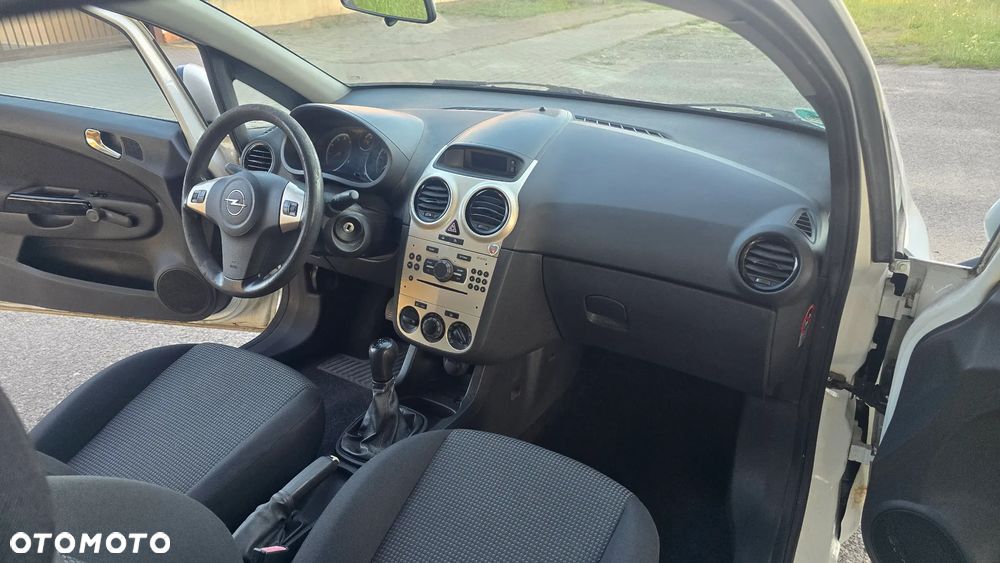 Opel Corsa - 29