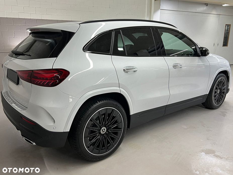 Mercedes-Benz Gla 2024 photo 4