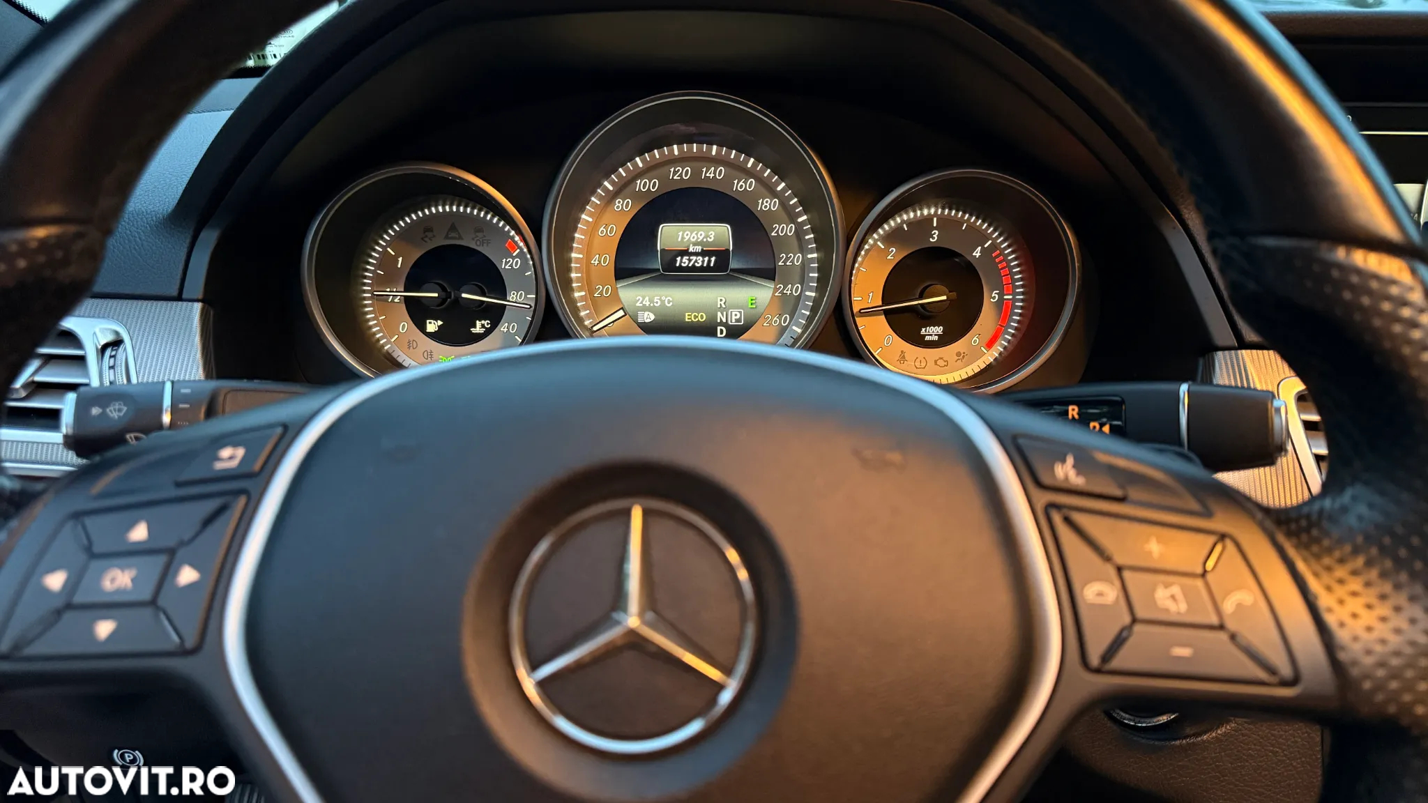 Mercedes-Benz E 250 BlueTEC 9G-TRONIC Avantgarde - 37