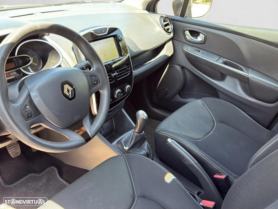 Renault Clio - 12