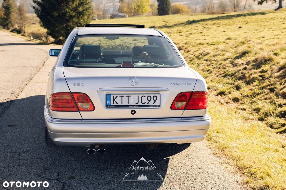 Mercedes-Benz Klasa E - 15