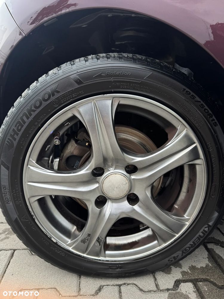Ford Fiesta 1.4 Trend EU5 - 11