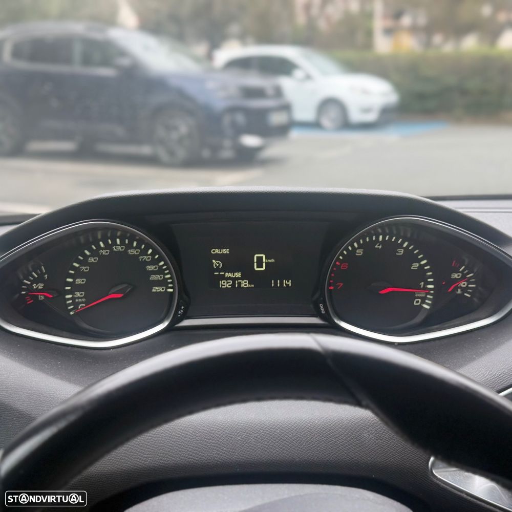 Peugeot 308 SW PureTech 110 Stop & Start Active - 12