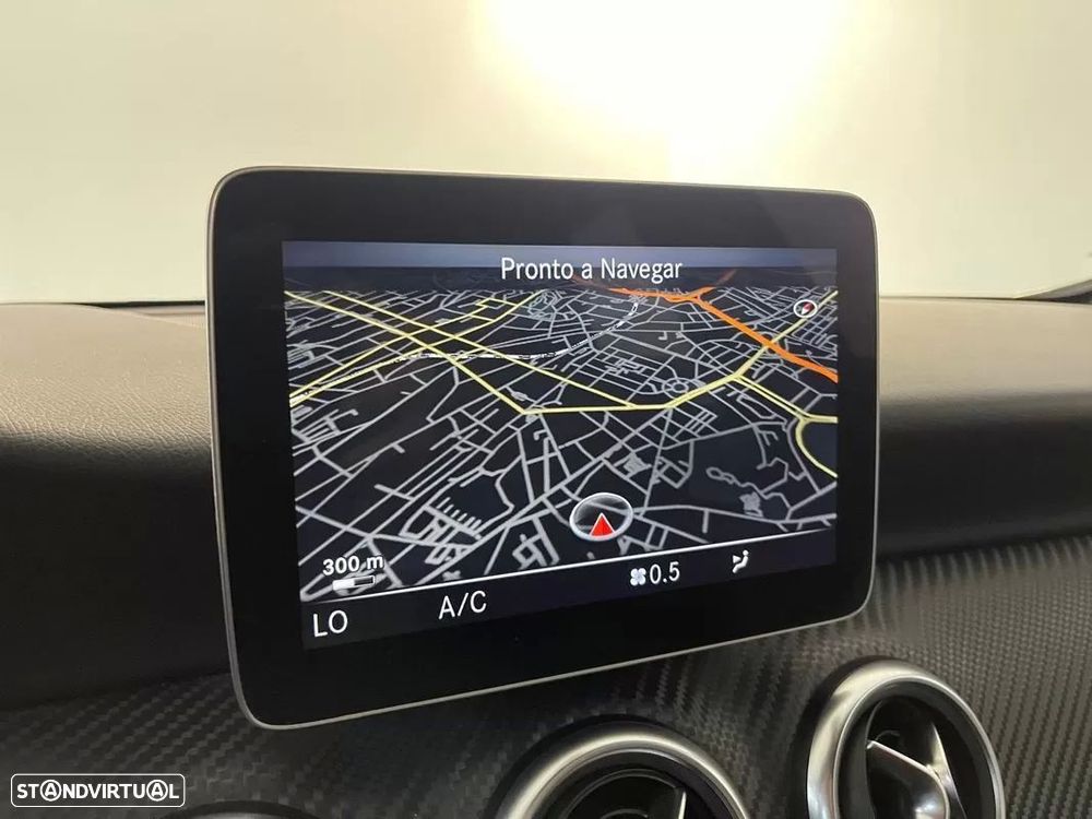 Mercedes-Benz A 180 d 7G-DCT AMG Line - 23