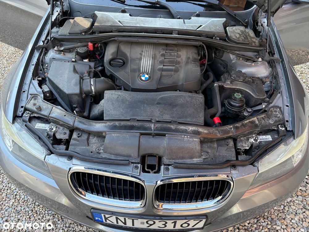 BMW Seria 3 320d xDrive - 11