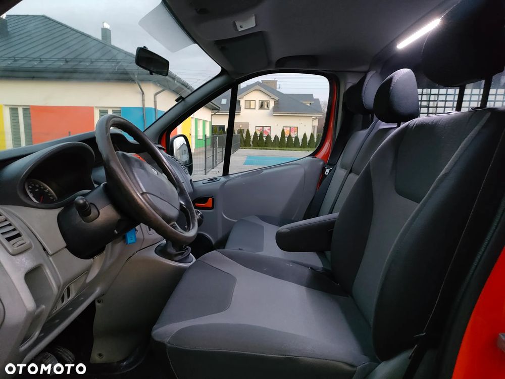 Renault Trafic - 11