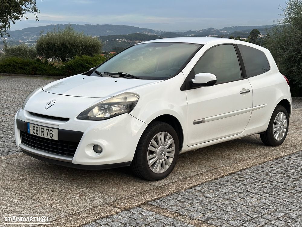 Renault Clio - 2