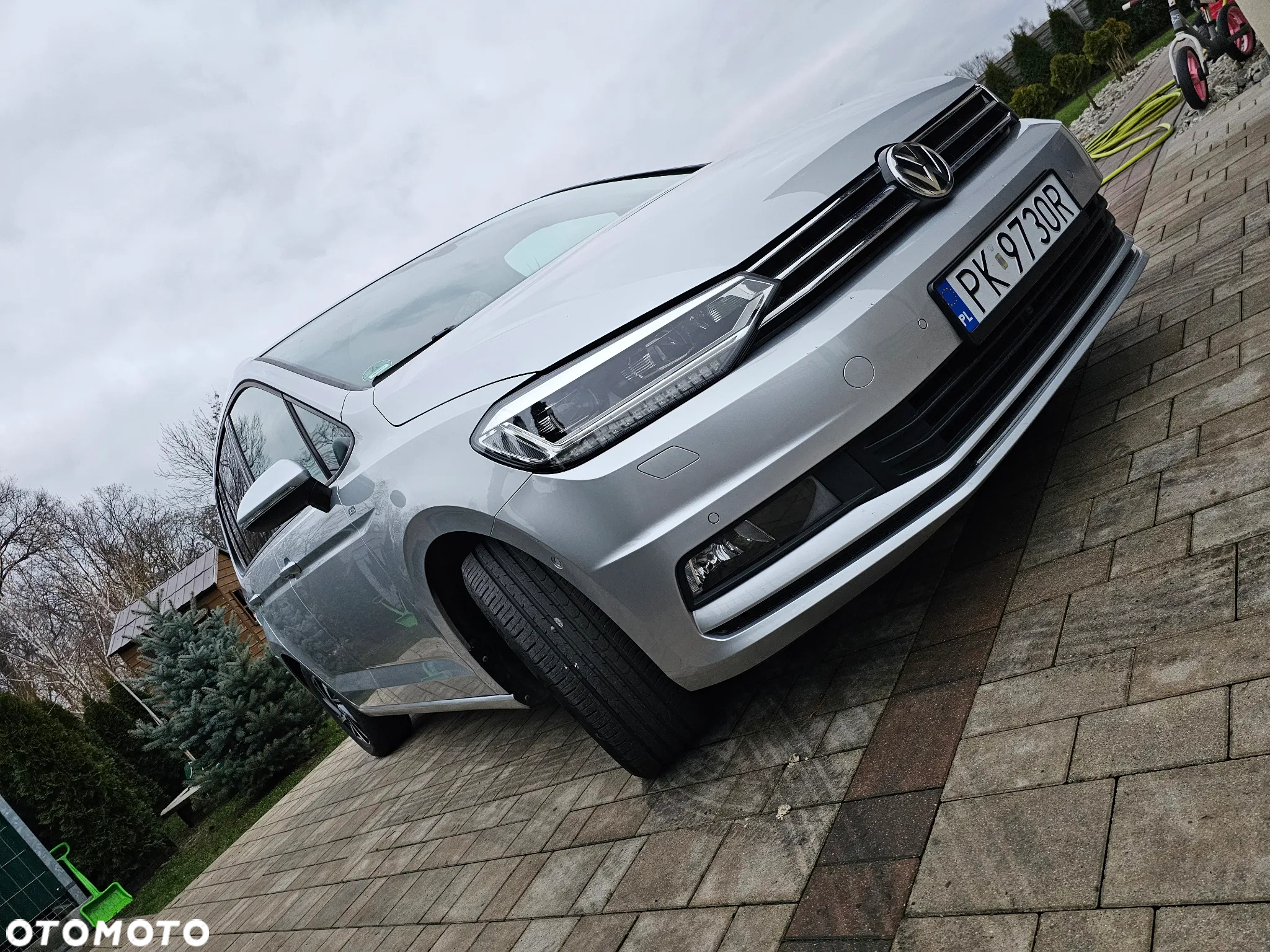 Volkswagen Touran 1.6 TDI SCR DSG Join - 3
