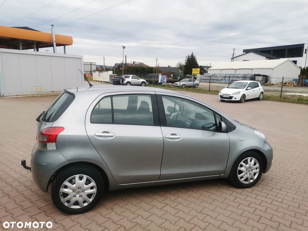 Toyota Yaris 1.4 D-4D Terra A/C - 10