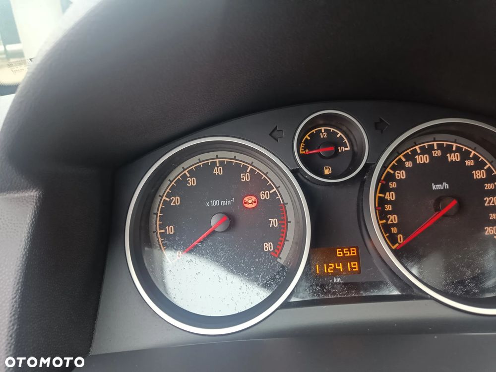 Opel Astra - 4