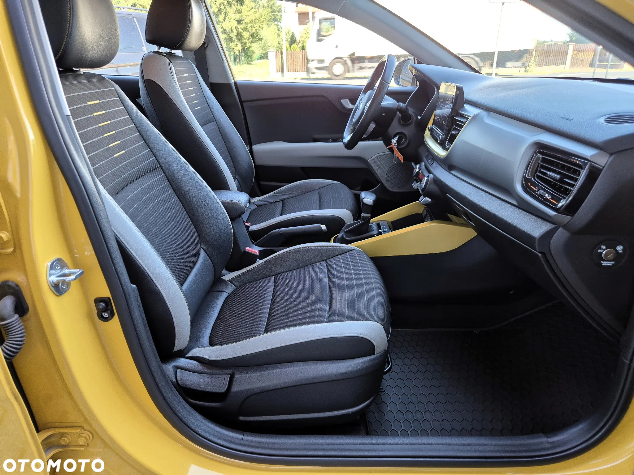 Kia Stonic 1.0 T-GDI L DCT - 17