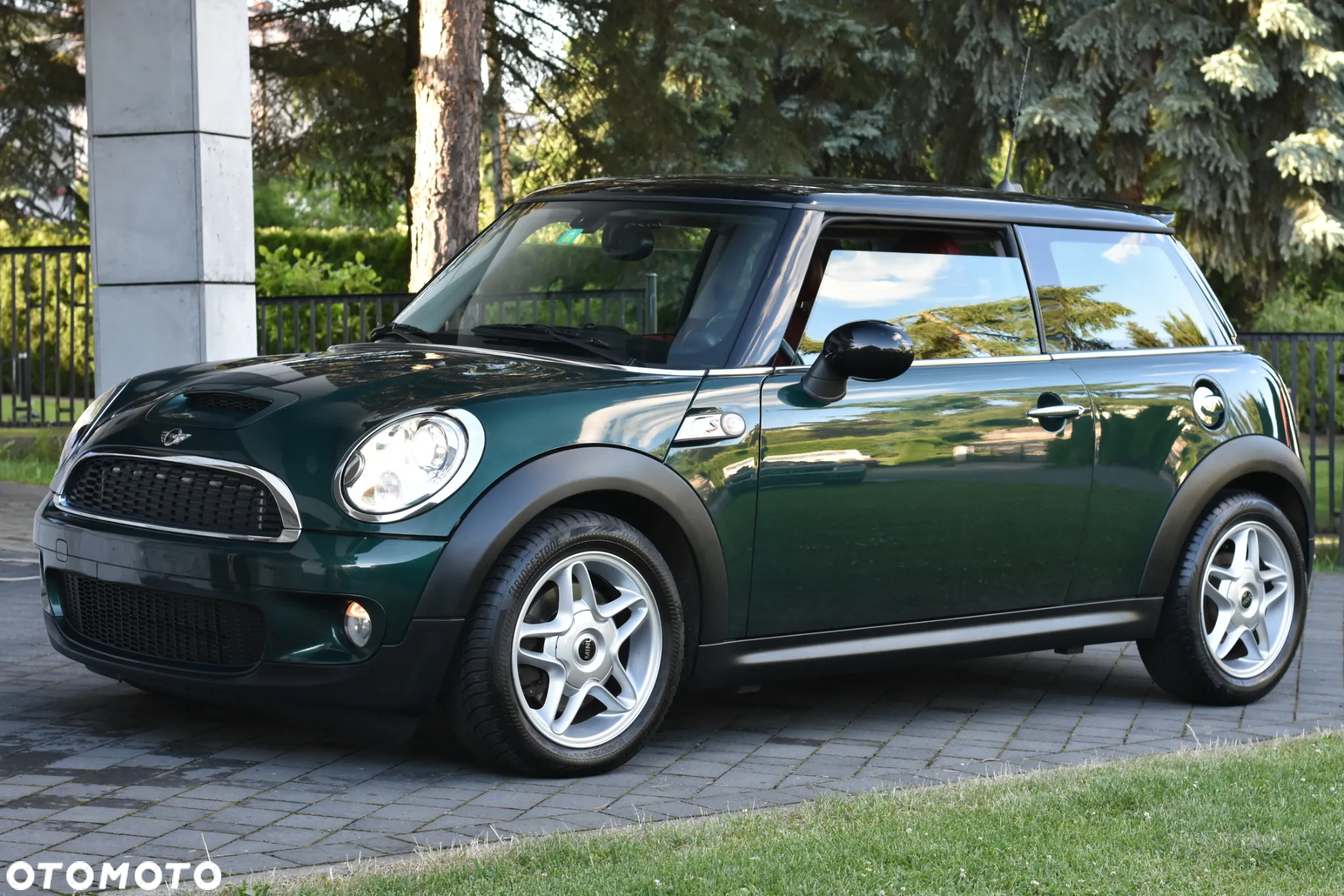 MINI Cooper S 50 Mayfair - 2