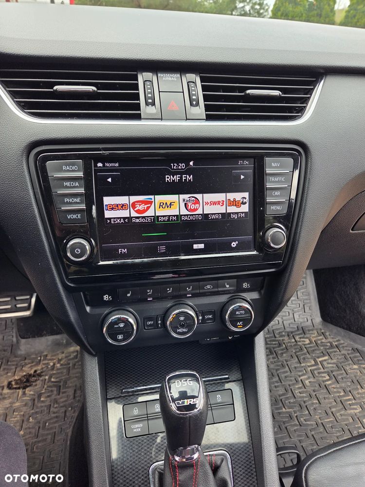 Skoda Octavia 2.0 TDI DSG RS - 9