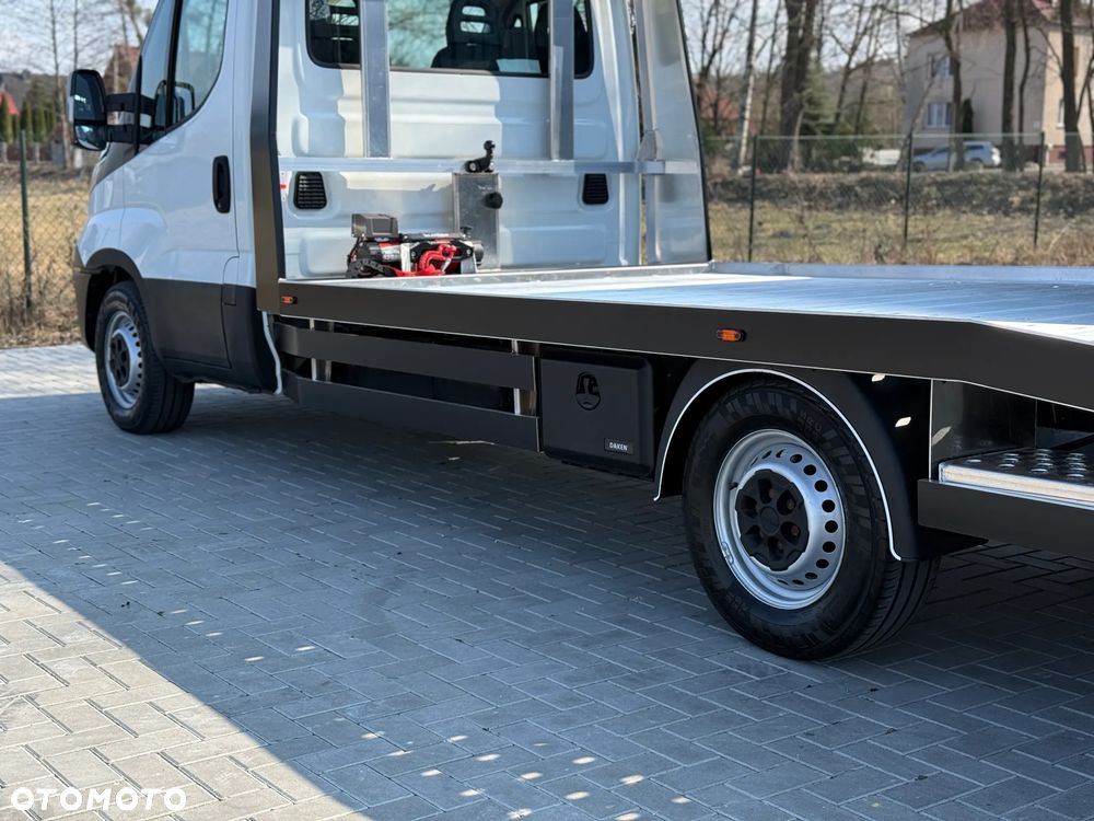 Iveco Daily 35S15 3.0 HPI 150KM / Autolaweta NOWY Najazd Aluminiowy / Wyciągarka + Poduszki Pneumatyczne / 2019 ROK PRODUKCJI / TYLKO 192.327KM PRZEBIEGU ! - 11