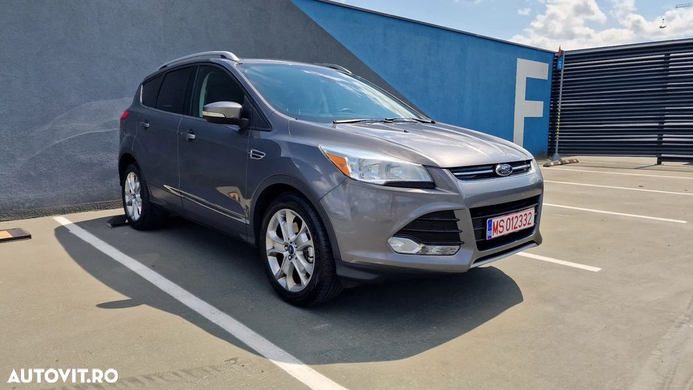 Ford Kuga 1.6 EcoBoost 4x4 Aut. Titanium - 1