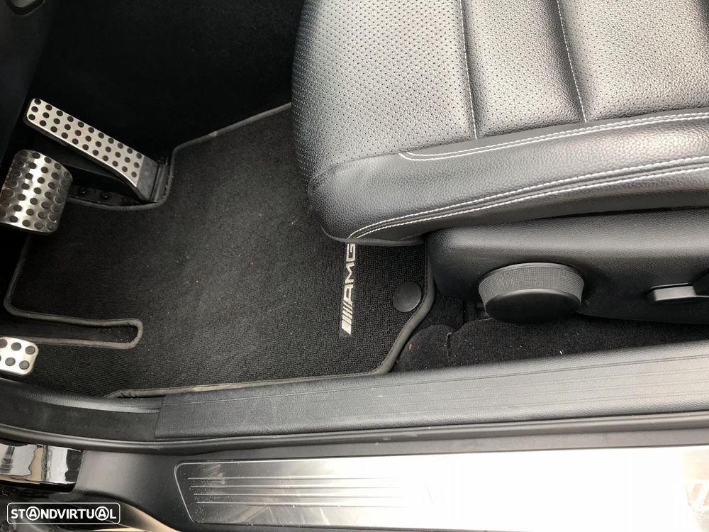 Mercedes-Benz E 220 CDi BlueEfficiency Auto - 12