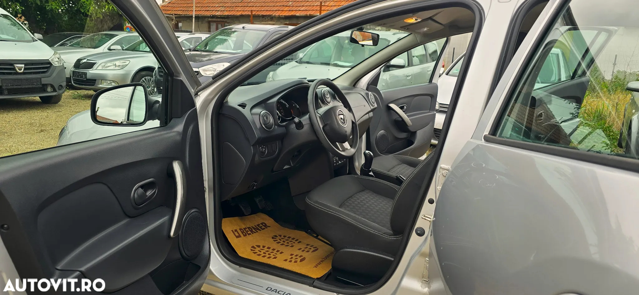 Dacia Sandero 1.2 75CP Laureate - 6