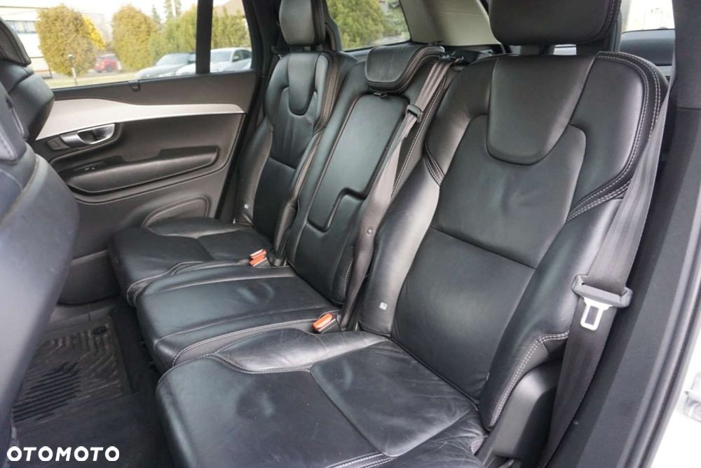 Volvo XC 90 - 17