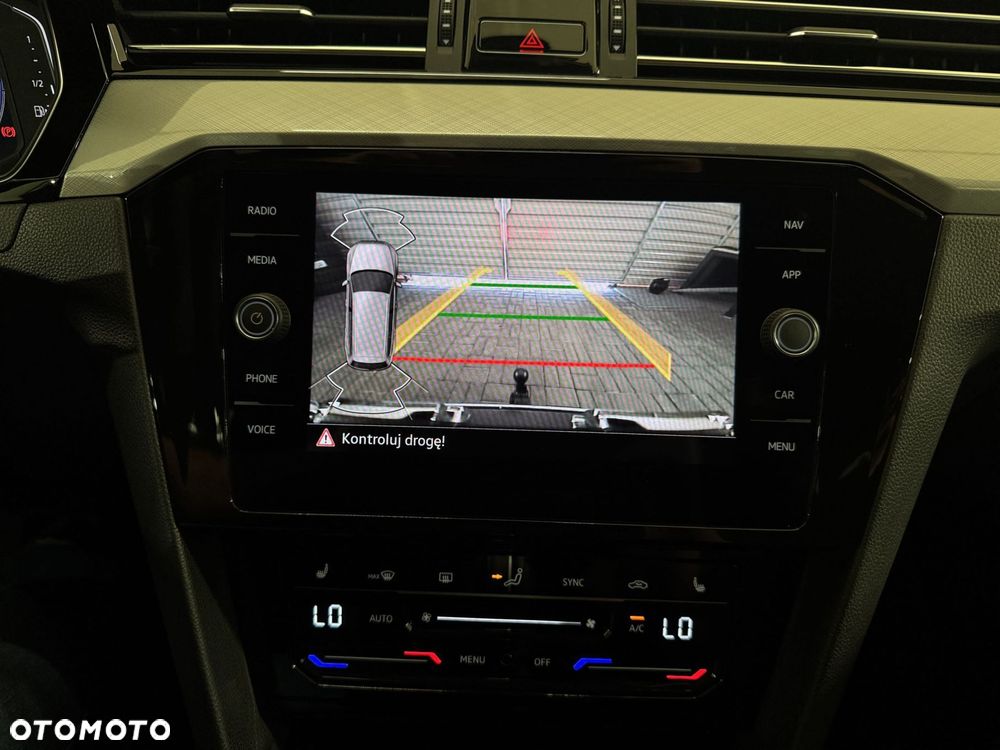 Volkswagen Passat Variant - 21