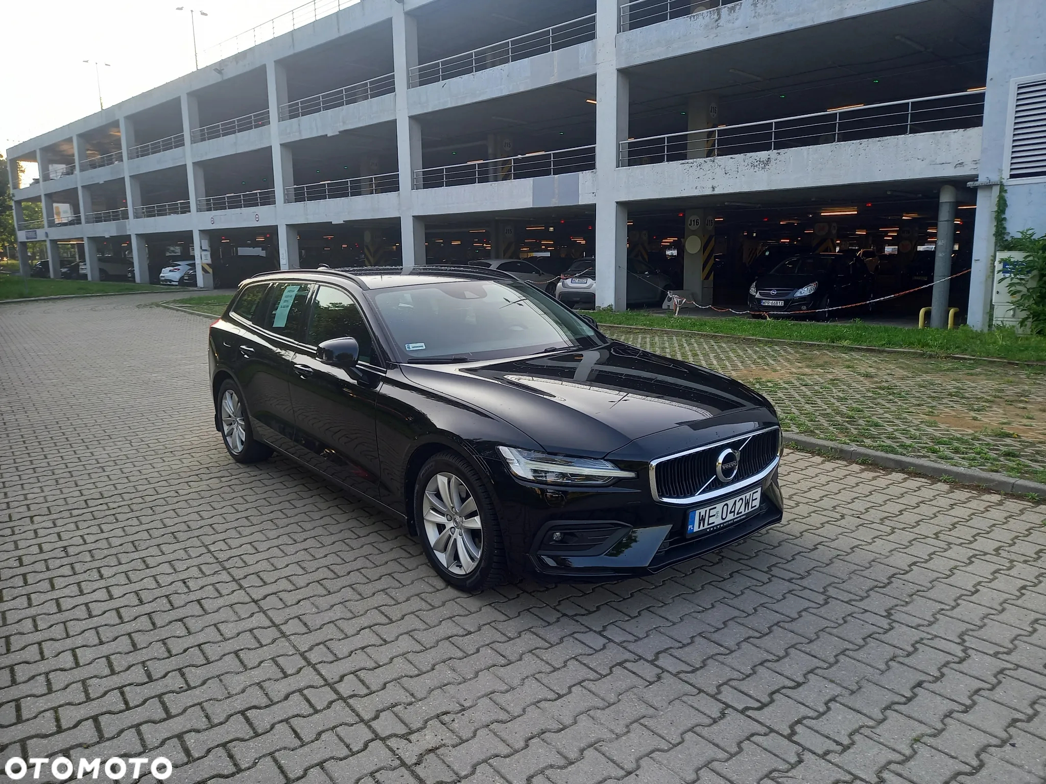 Volvo V60 D4 Momentum - 2