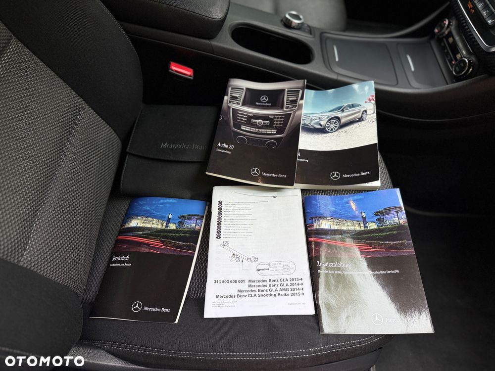 Mercedes-Benz GLA 200 7G-DCT Urban - 29