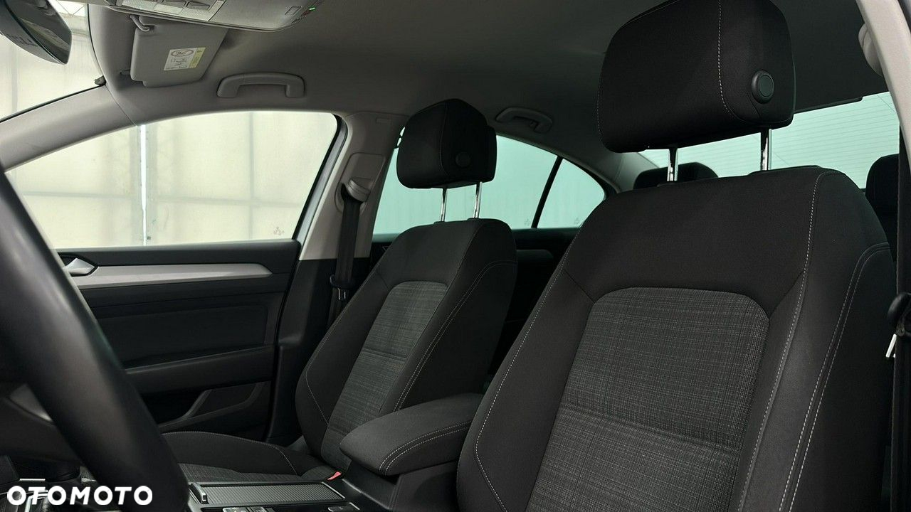 Volkswagen Passat 2.0 TDI EVO Business DSG - 11