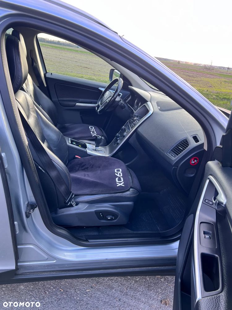 Volvo XC 60 T6 AWD Edition Pro - 11