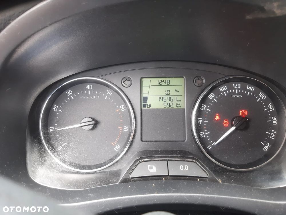 Skoda Fabia 1.2 HTP Ambiente - 6