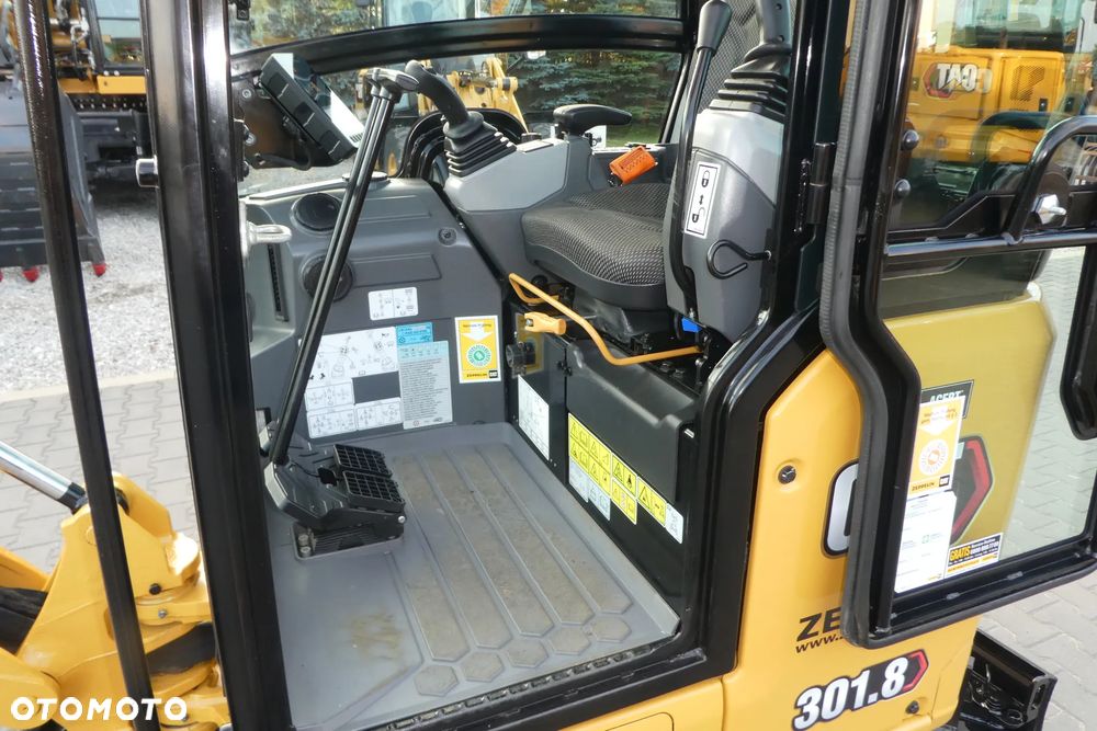 Caterpillar 301,8 KLIMATYZACJA - 20