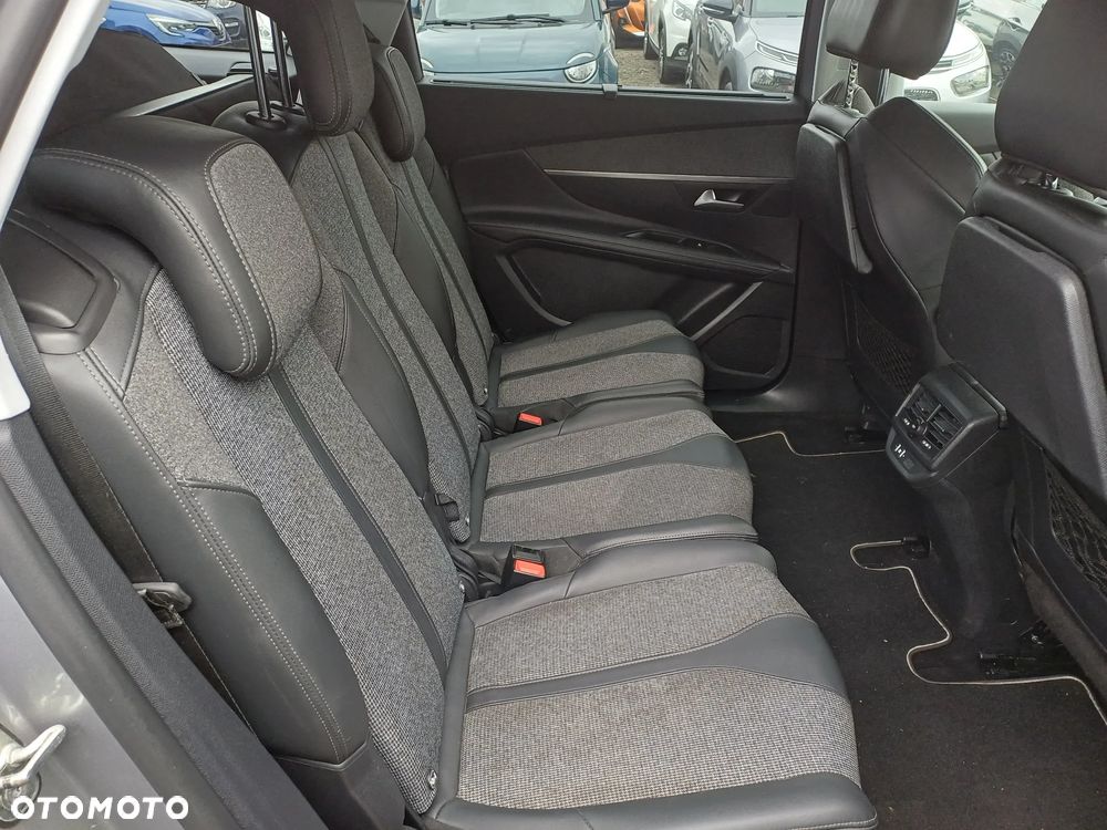 Peugeot 5008 1.2 PureTech Allure S&S - 13