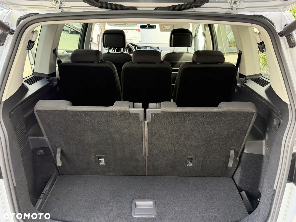 Volkswagen Touran 2.0 TDI BMT Comfortline Plus DSG - 22