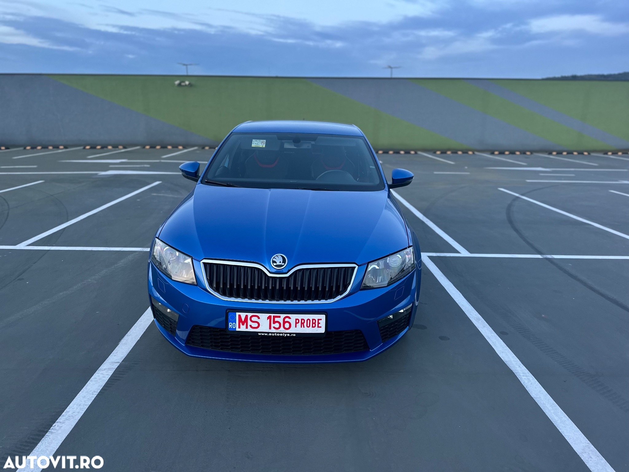 Skoda Octavia 2.0 TDI RS DSG - 34