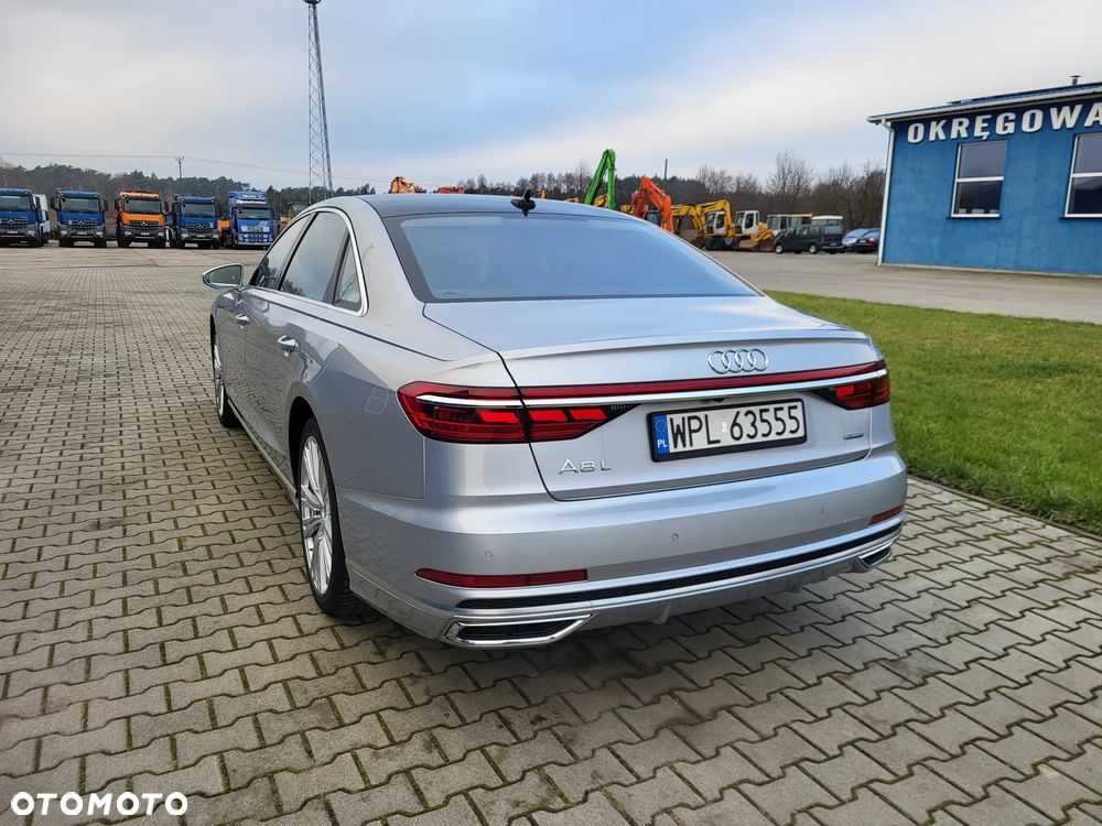 Audi A8 - 30