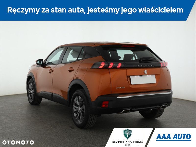 Peugeot 2008 - 6