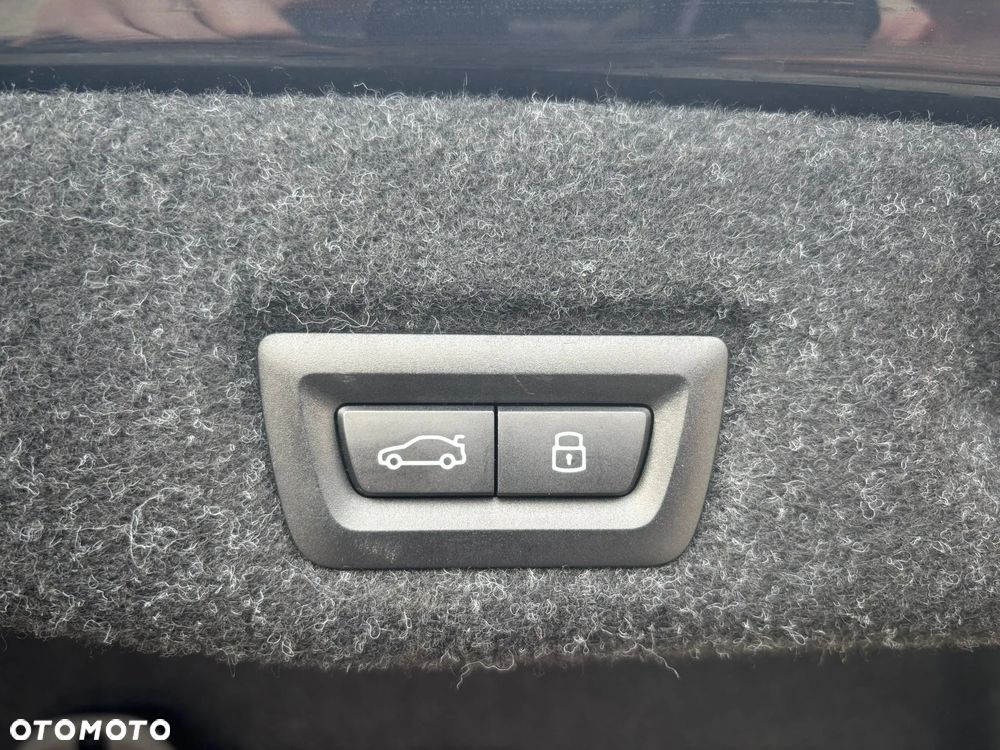 BMW Seria 5 520d mHEV M Sport - 27