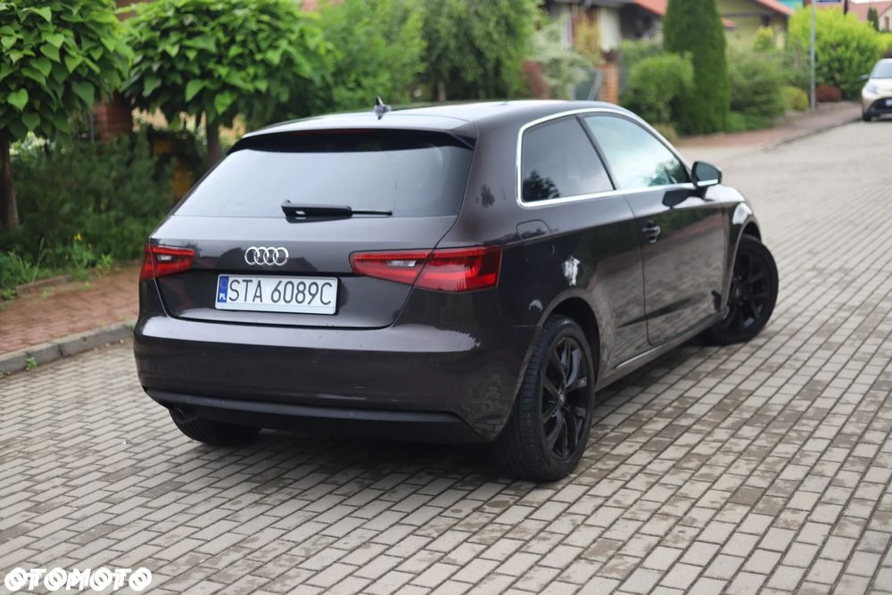 Audi A3 3-drzwiowe 1.6 TDI ultra Attraction - 9