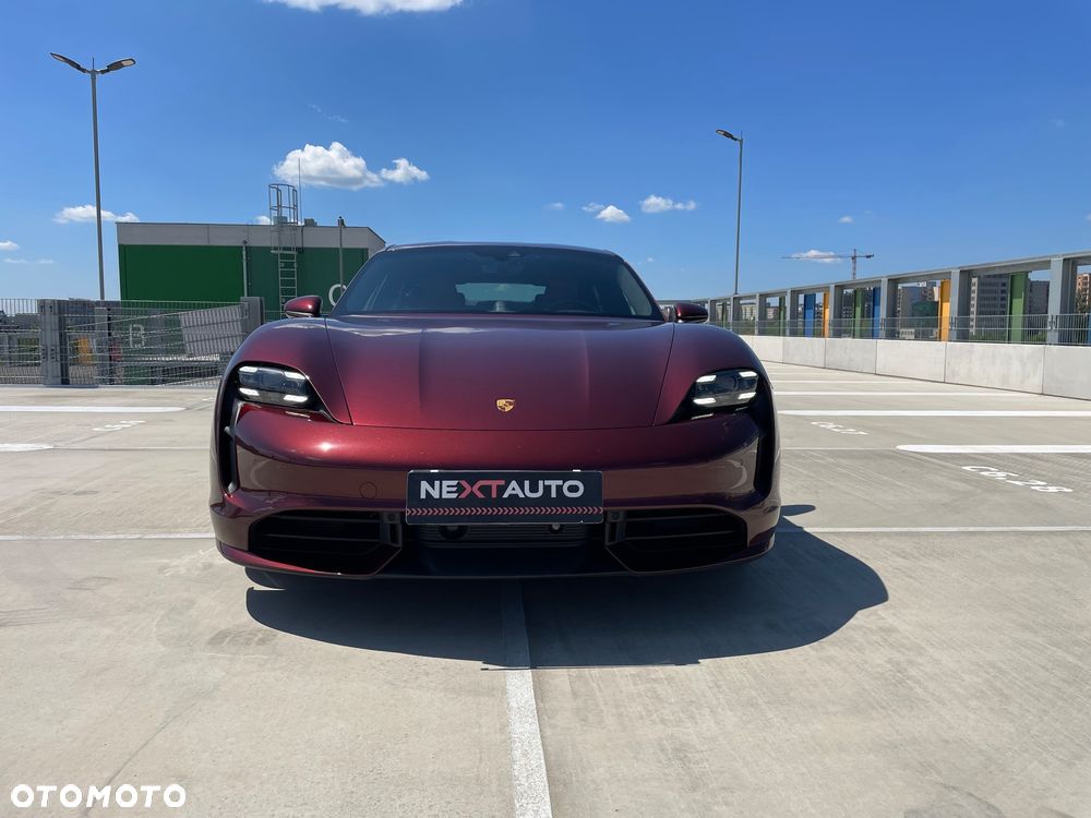 Porsche Taycan Turbo - 5