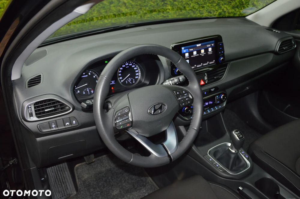 Hyundai i30 1.4 T-GDI Trend - 10