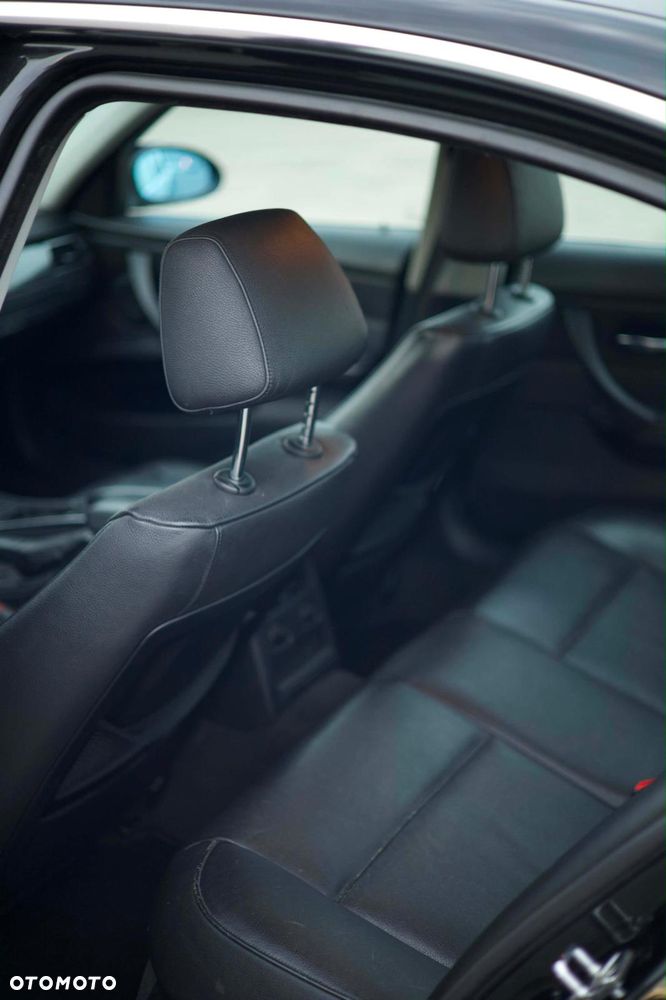 BMW Seria 3 325xi - 7
