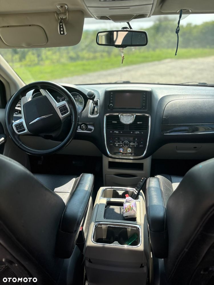 Chrysler Town & Country 3.6 Touring - 15