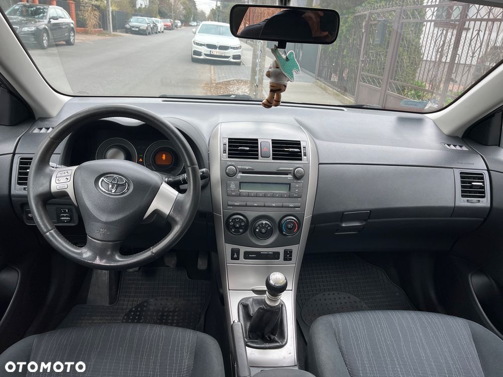 Toyota Corolla 2.0 D-4D Prestige - 8