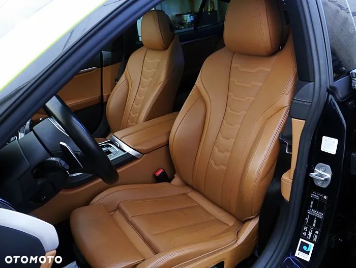 BMW Seria 8 M850i xDrive - 22