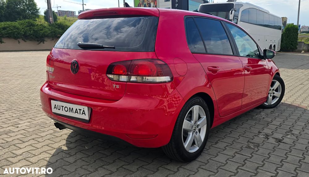 Volkswagen Golf 1.4 TSI DSG Individual - 5