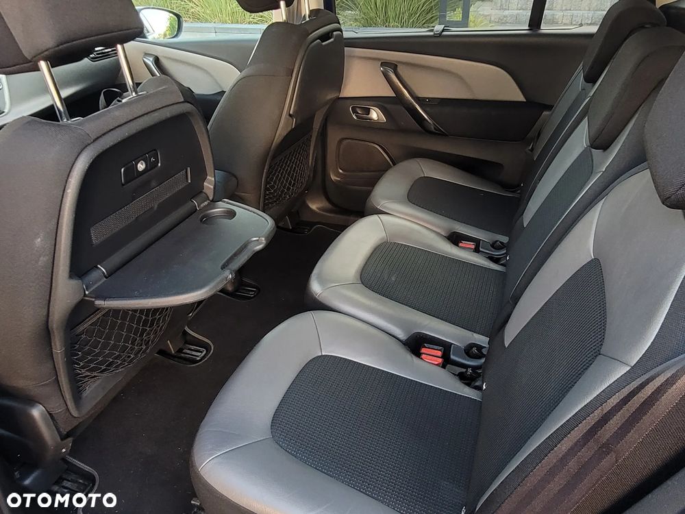Citroën C4 Grand Picasso - 25