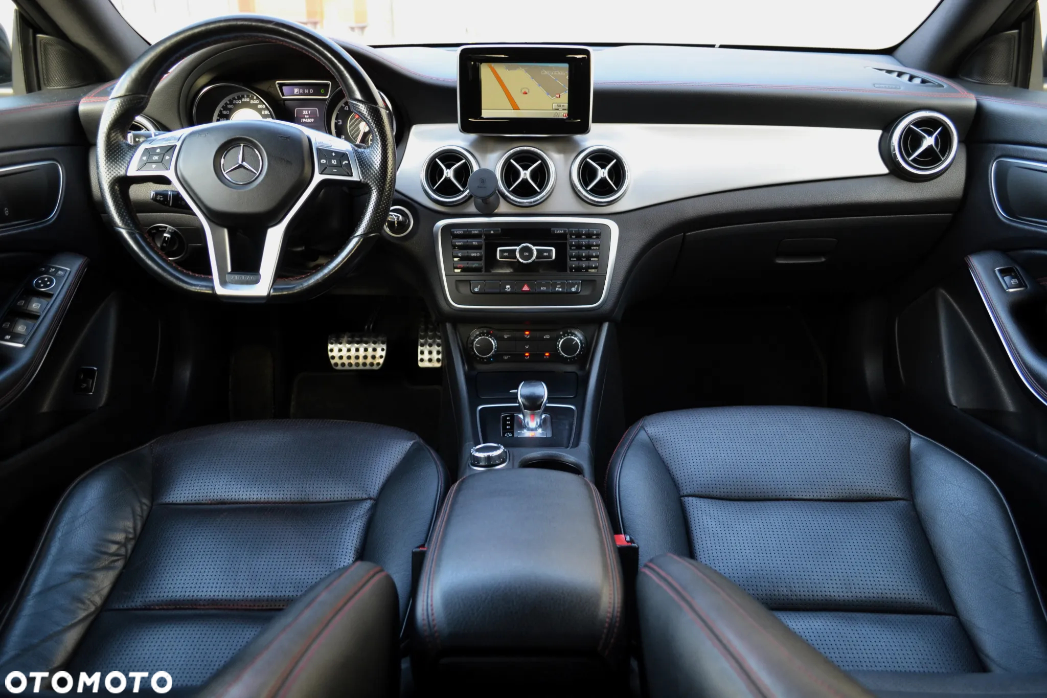 Mercedes-Benz CLA 45 AMG 4-Matic - 8