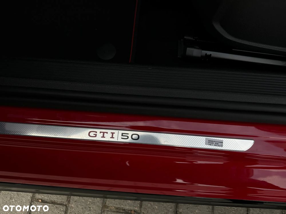 Volkswagen Golf - 14