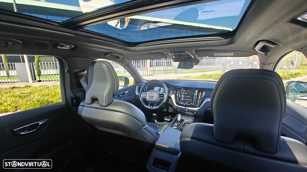 Volvo XC 60 2.0 T8 PHEV R-Design AWD - 21