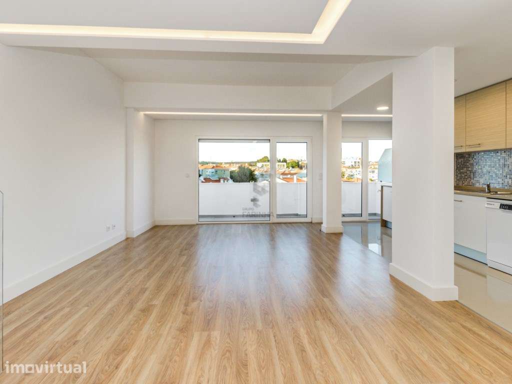 Excelente apartamento T3 Duplex + 1 totalmente renovado pronto a ha... - Grande imagem: 3/28