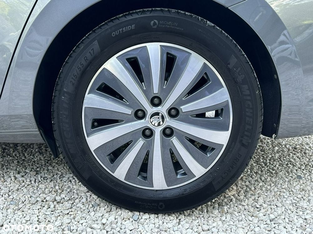 Skoda Superb 1.5 TSI Style DSG - 35