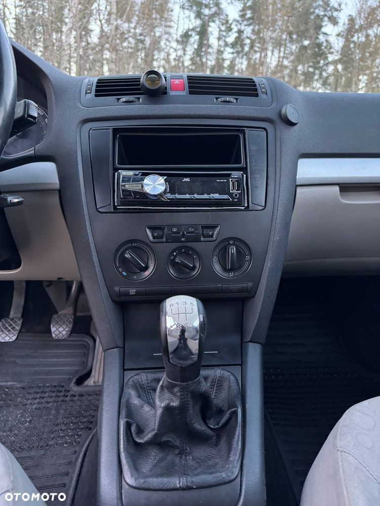 Skoda Octavia - 12
